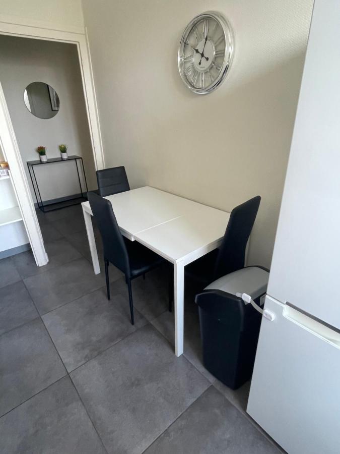 T4 3 Chambres Proche Grattes Ciel, Villeurbanne, Meuble Exterior foto